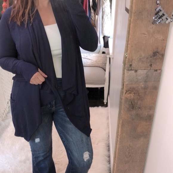 Matilda Jane blue belted cardigan wrap size small - Picture 2 of 8